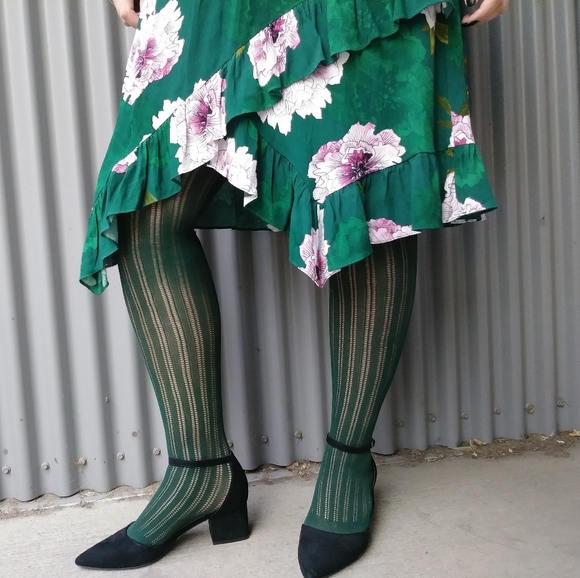 Meet your Posher, Emily :) - Picture 10 of 11